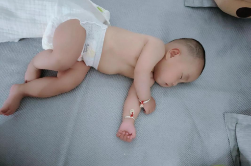 本溪三个月宝宝身高体重